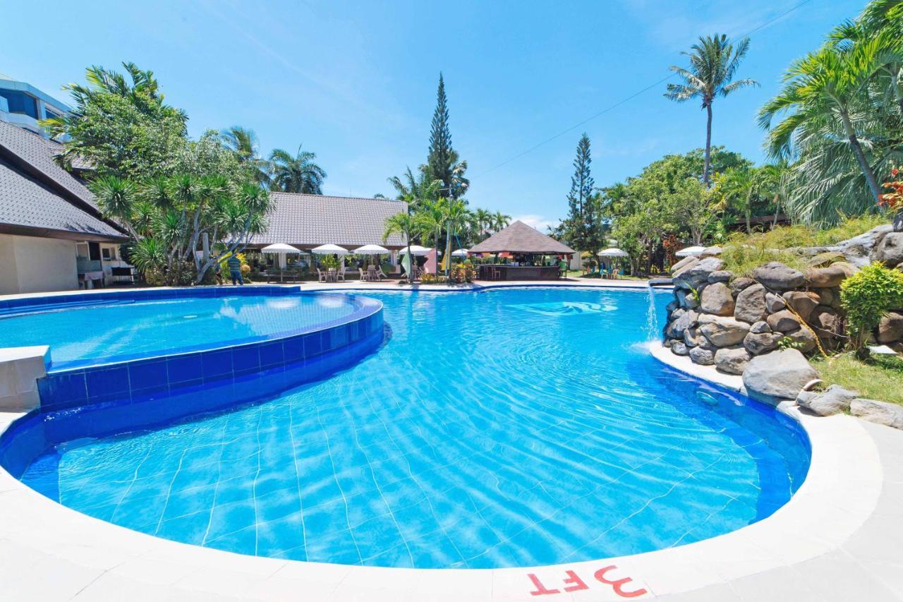 فندق Reddoorz Premium @ The Ritz Garden Oases Davao City المظهر الخارجي الصورة