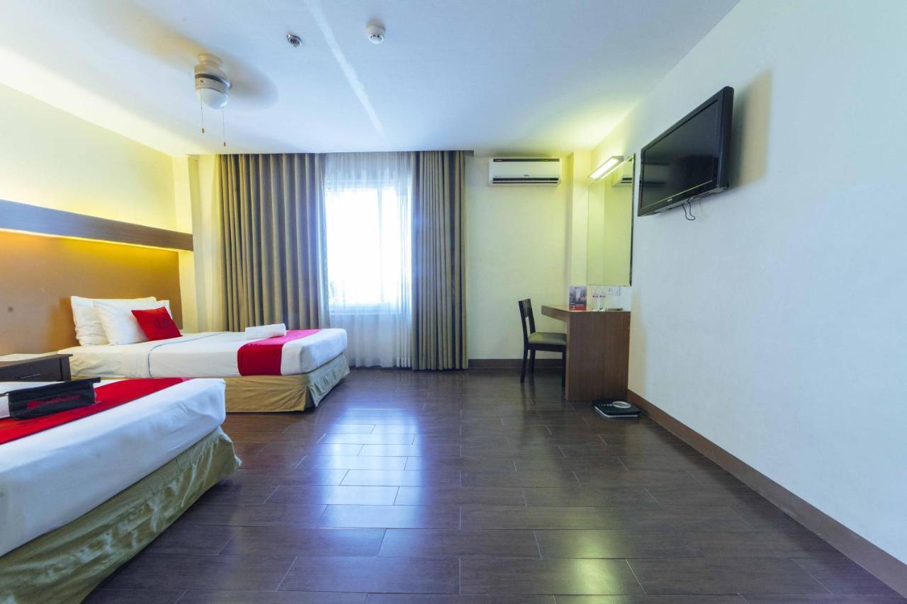 فندق Reddoorz Premium @ The Ritz Garden Oases Davao City المظهر الخارجي الصورة