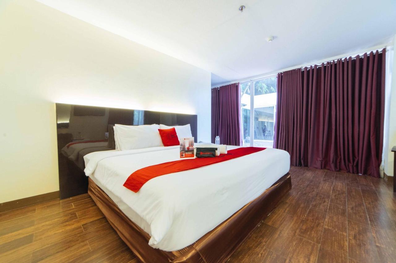 فندق Reddoorz Premium @ The Ritz Garden Oases Davao City المظهر الخارجي الصورة