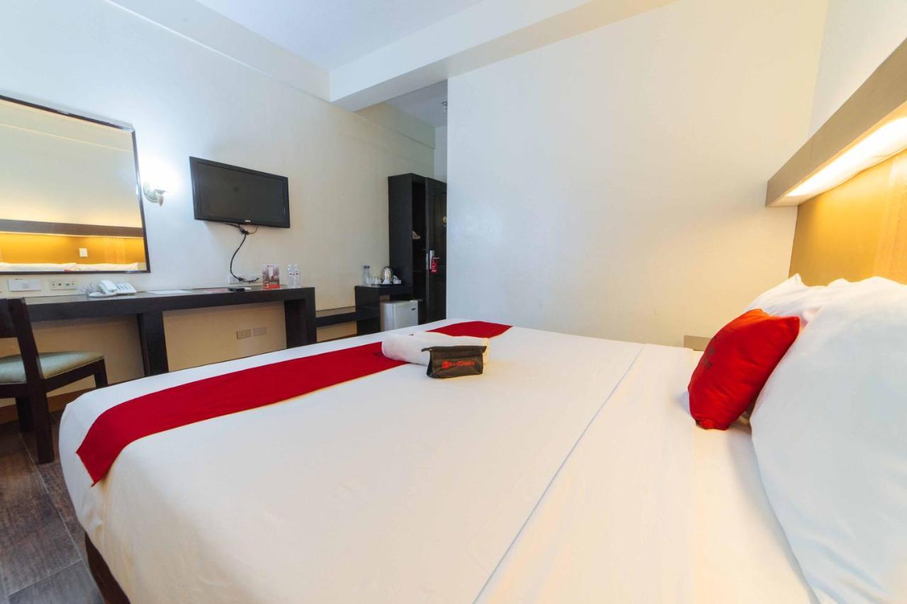 فندق Reddoorz Premium @ The Ritz Garden Oases Davao City المظهر الخارجي الصورة