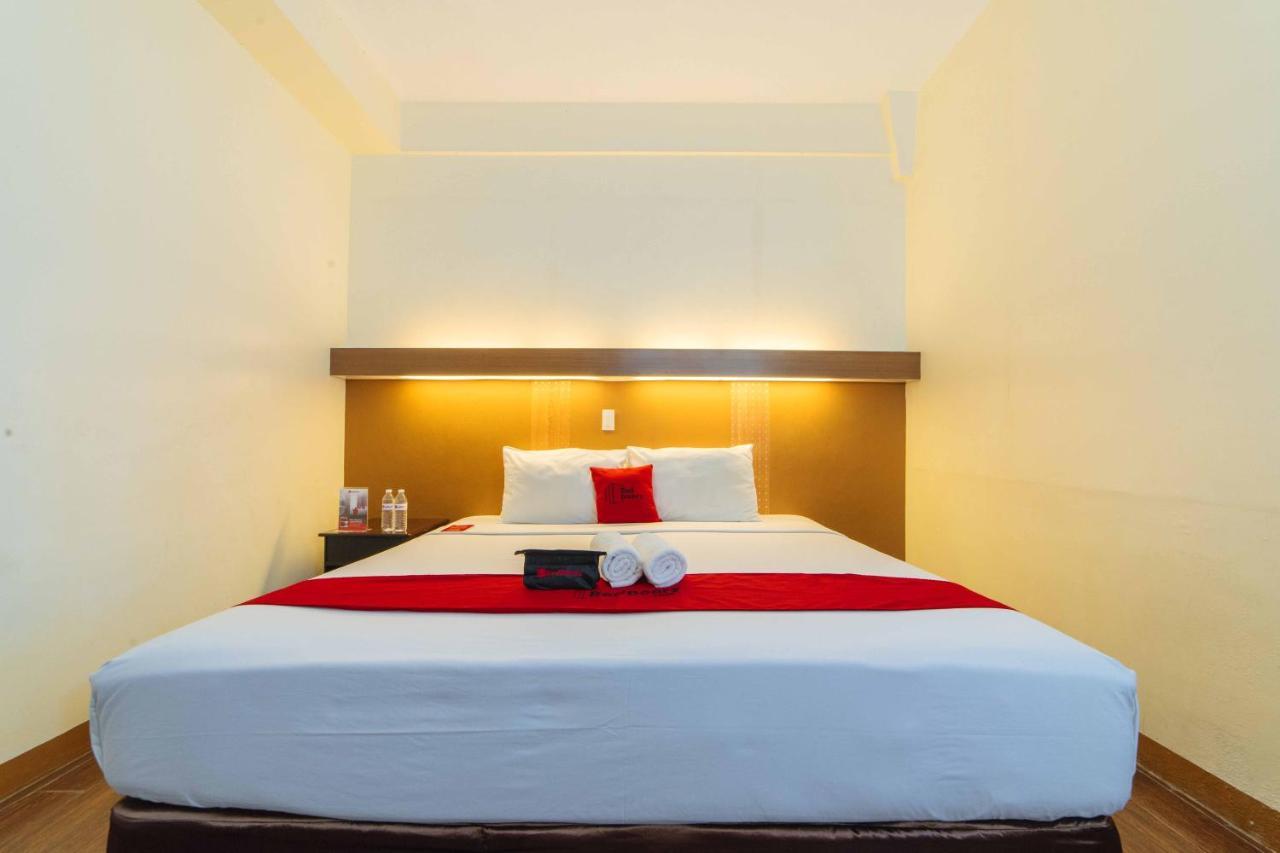 فندق Reddoorz Premium @ The Ritz Garden Oases Davao City المظهر الخارجي الصورة