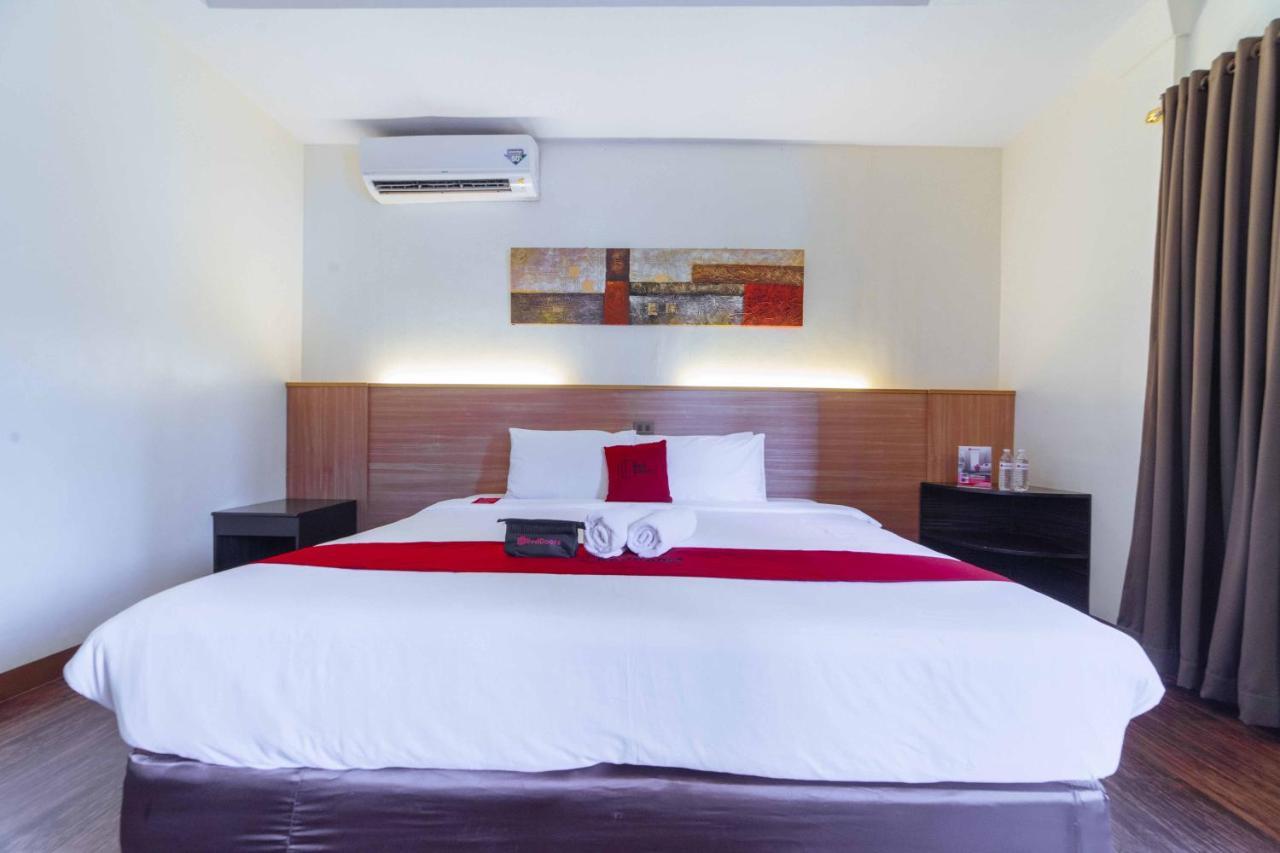 فندق Reddoorz Premium @ The Ritz Garden Oases Davao City المظهر الخارجي الصورة