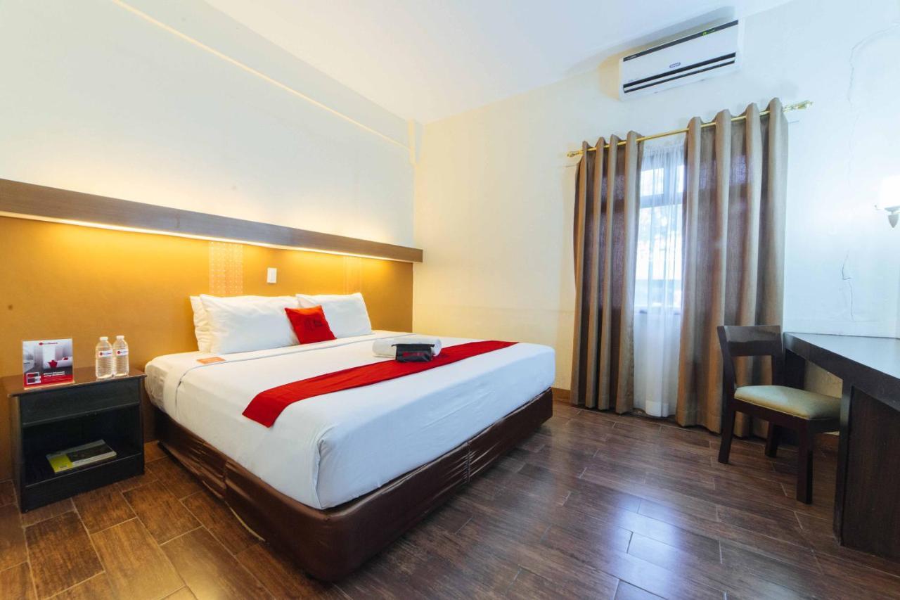 فندق Reddoorz Premium @ The Ritz Garden Oases Davao City المظهر الخارجي الصورة