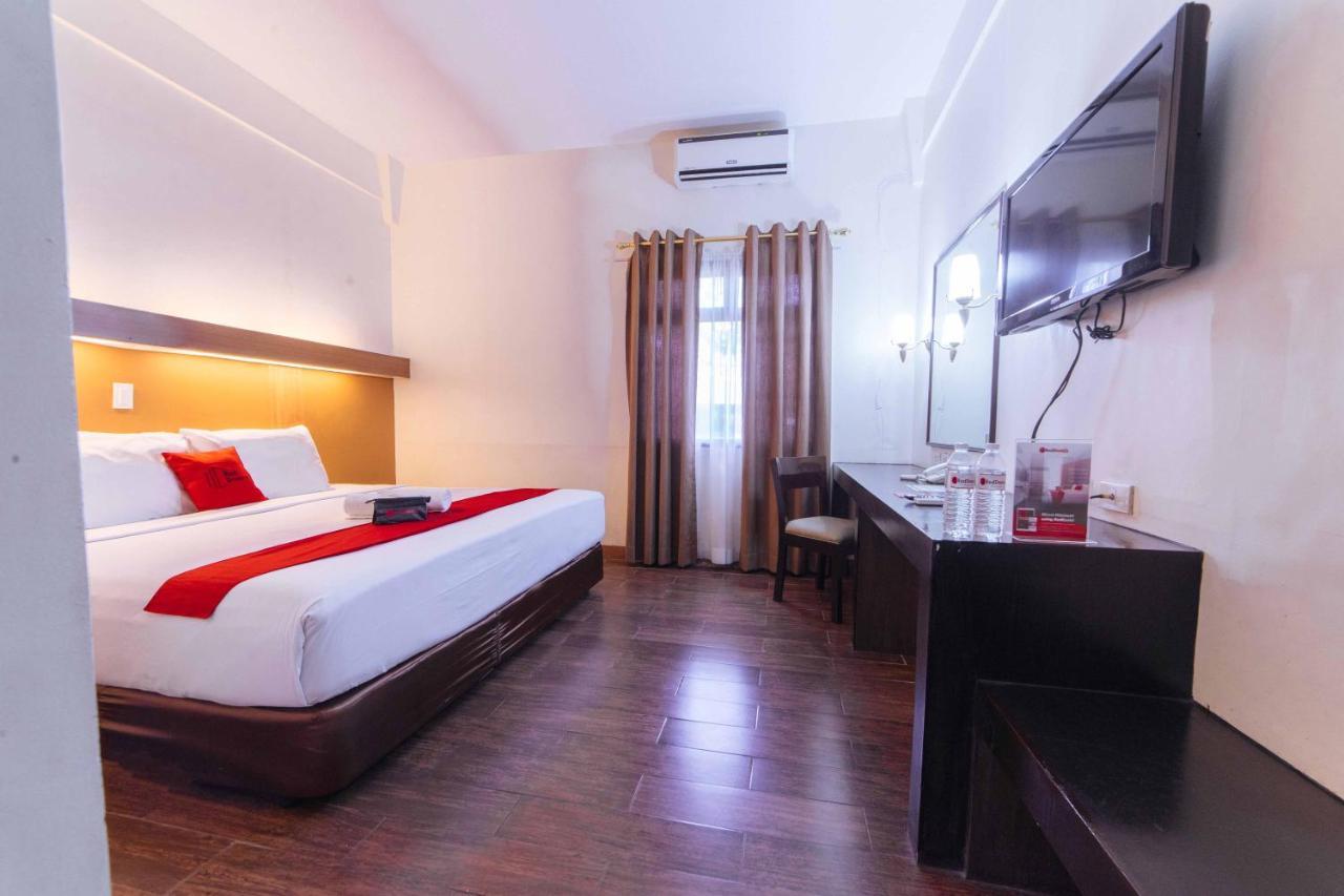 فندق Reddoorz Premium @ The Ritz Garden Oases Davao City المظهر الخارجي الصورة